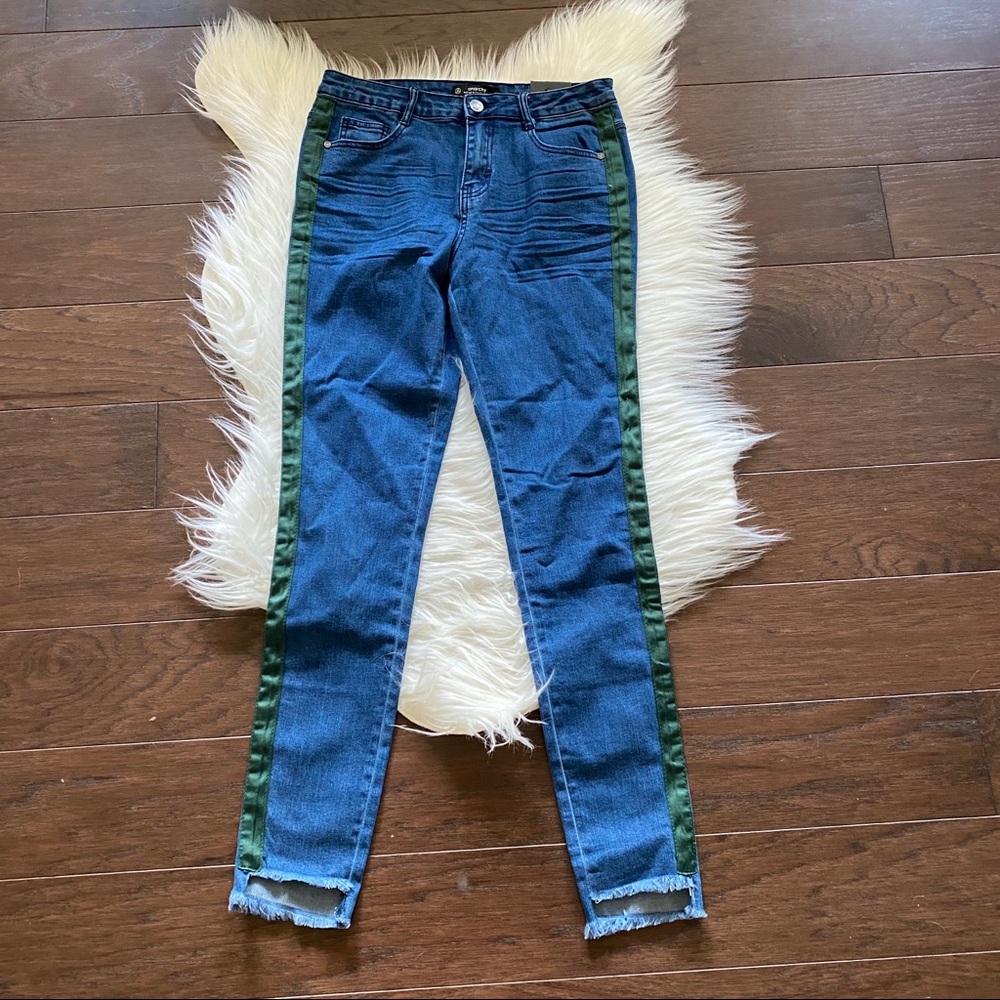 [Missguided Anarchy] Mid Rise Skinny Jean